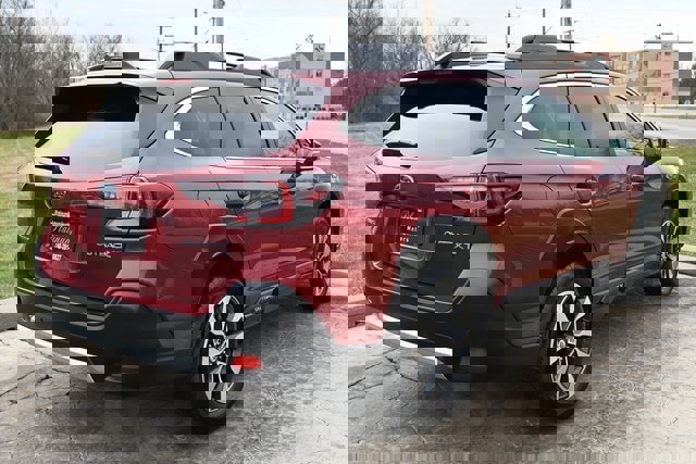 Used 2023 Subaru Outback Limited XT image 5