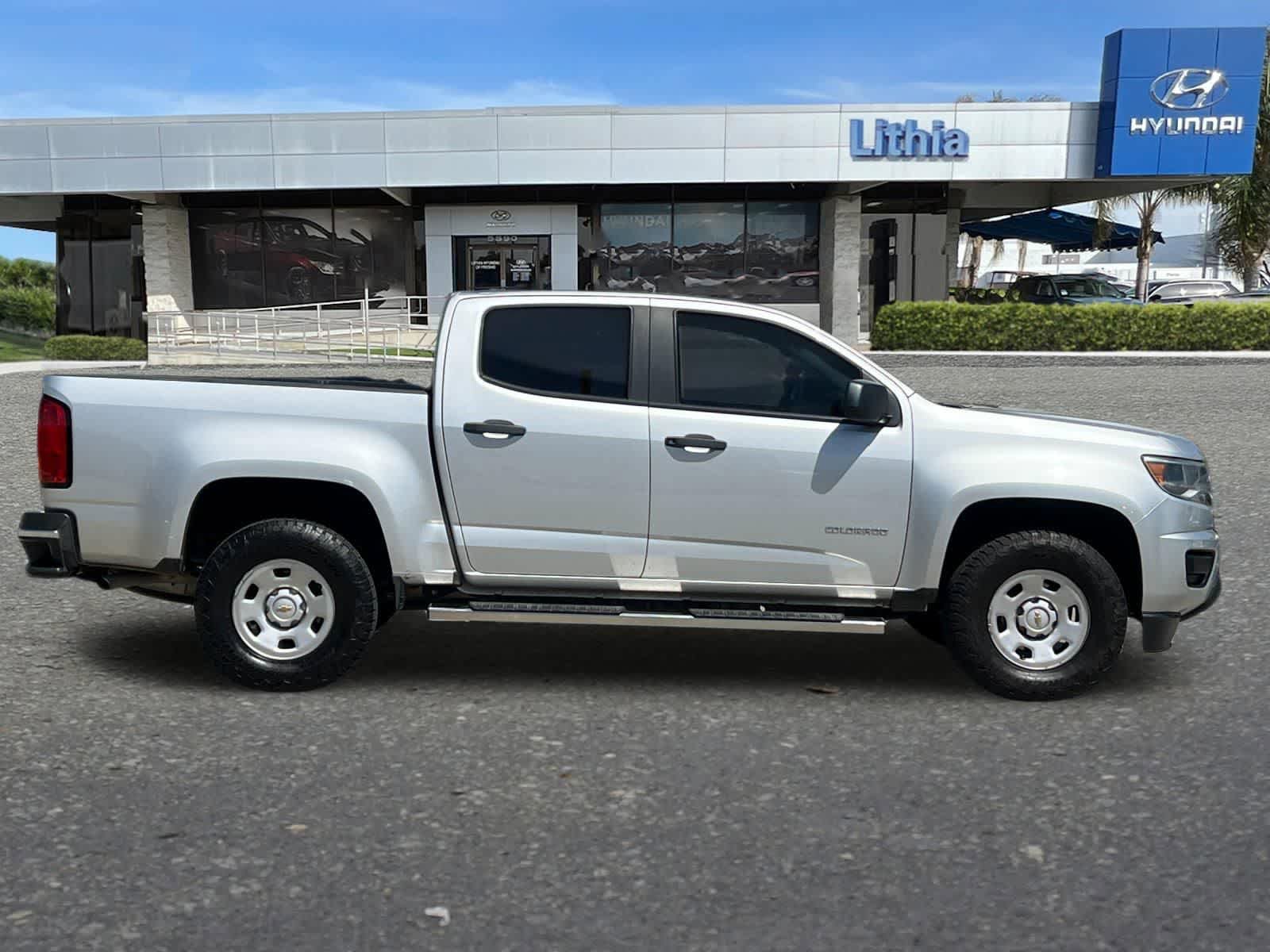 Used 2019 Chevrolet Colorado W/T RWD image 9