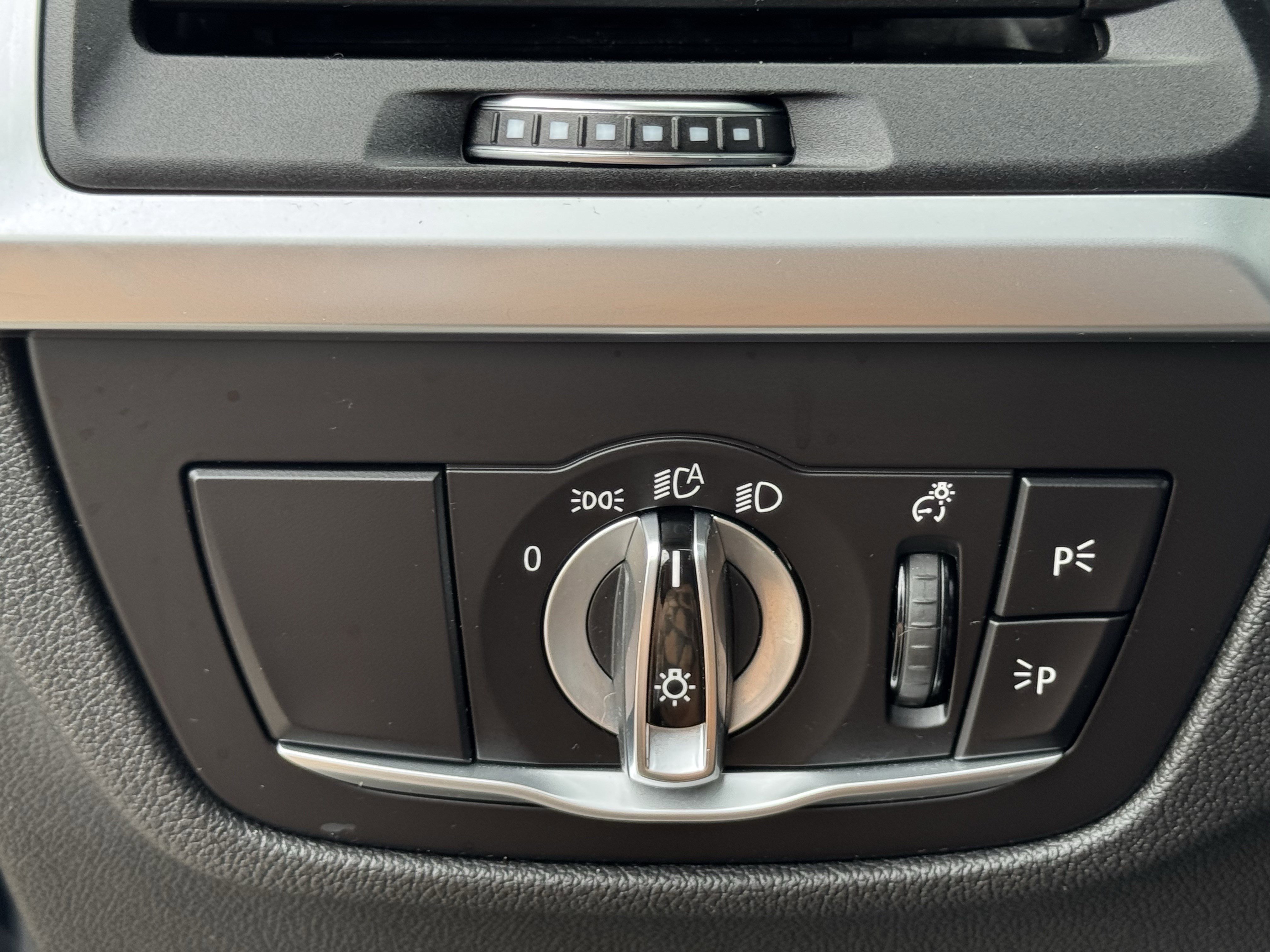 Used 2022 BMW X3 sDrive30i w/ Convenience Package RWD image 25