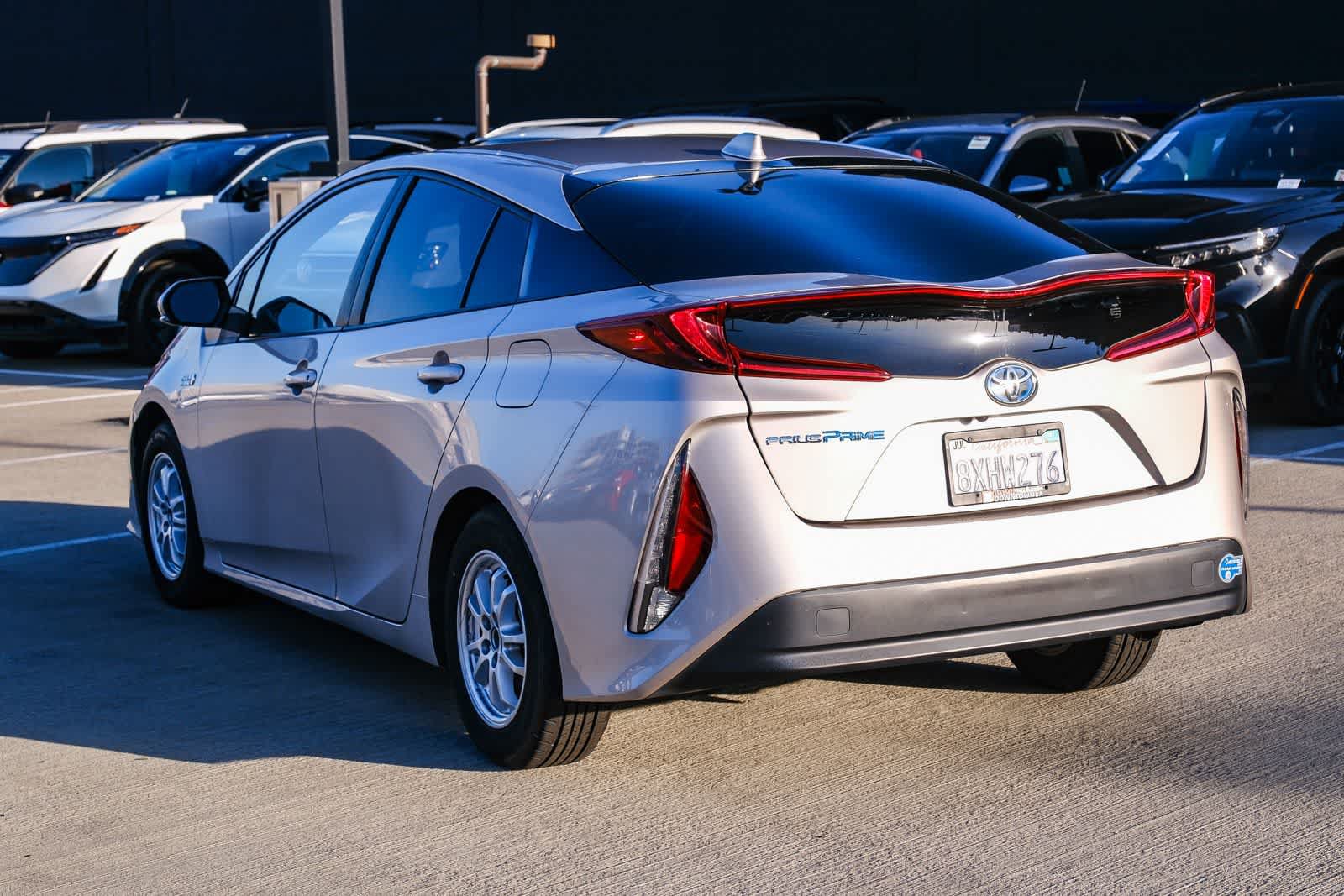 Certified 2022 Toyota Prius Prime LE FWD image 6