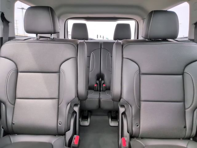 Used 2023 GMC Acadia SLT w/ Technology Package image 24