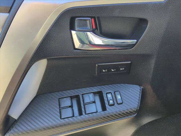 Used 2014 Toyota RAV4 Limited image 9