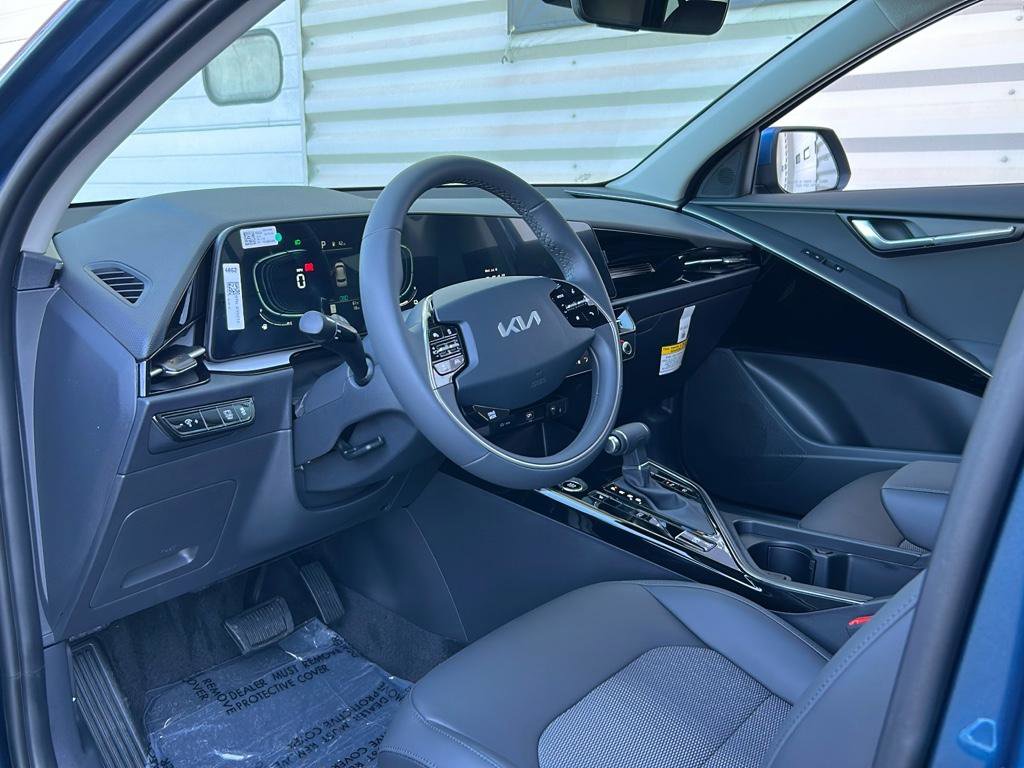 New 2025 Kia Niro EX image 10