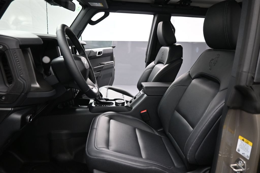 New 2026 Ford Bronco Badlands AWD/4WD image 9