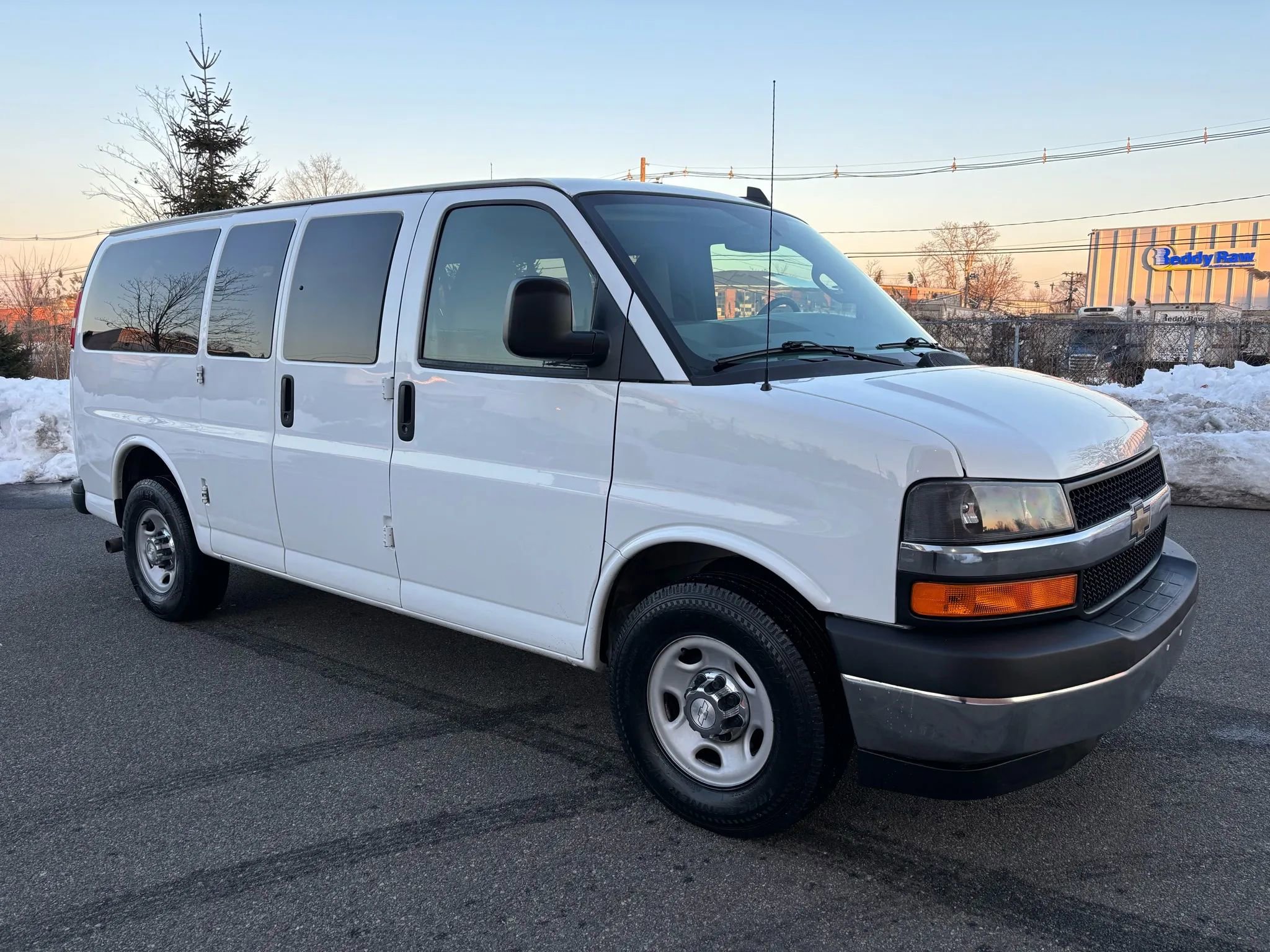 Used 2017 Chevrolet Express 2500 LT w/ LT Preferred Equipment Group image 13