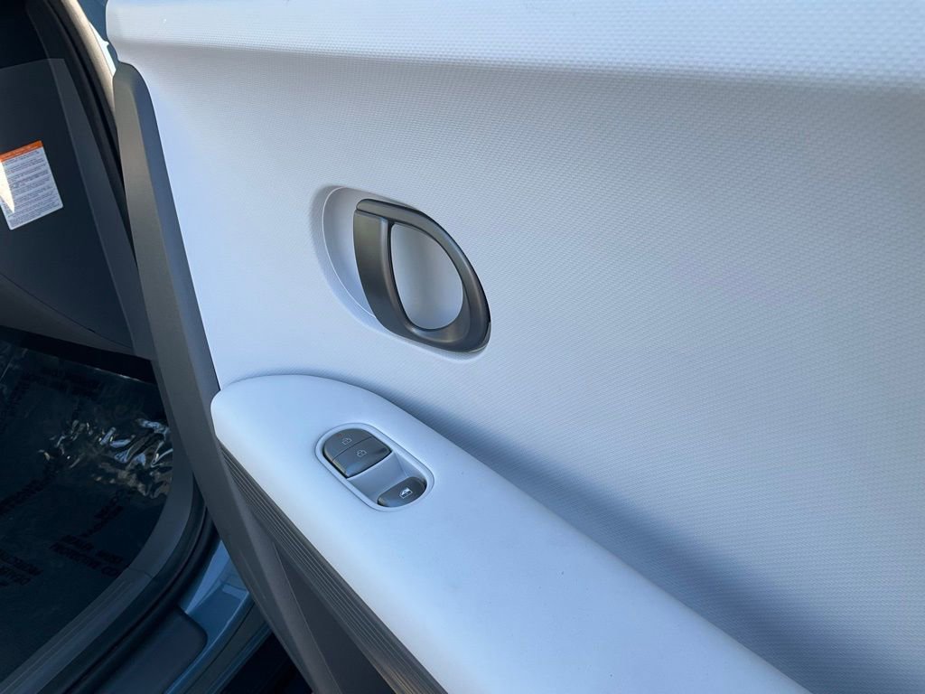 Used 2025 Hyundai Ioniq 5 SEL image 70