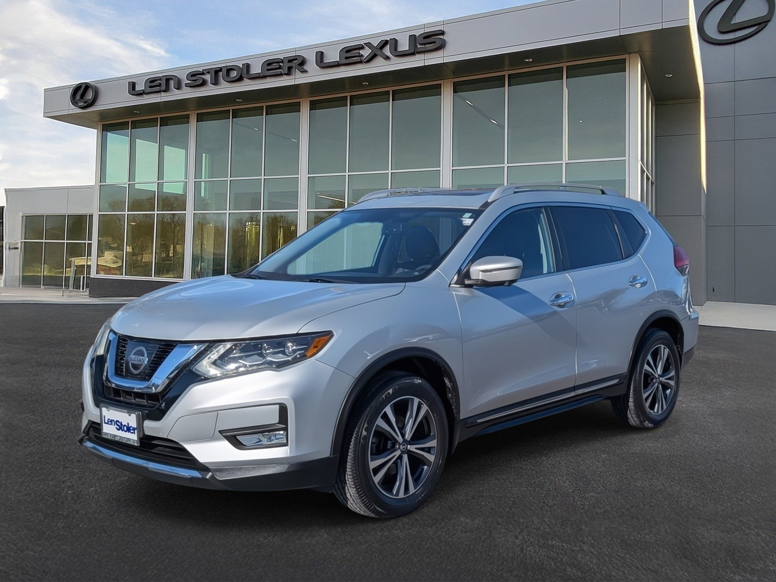 Used 2017 Nissan Rogue SL w/ SL Premium Package image 7