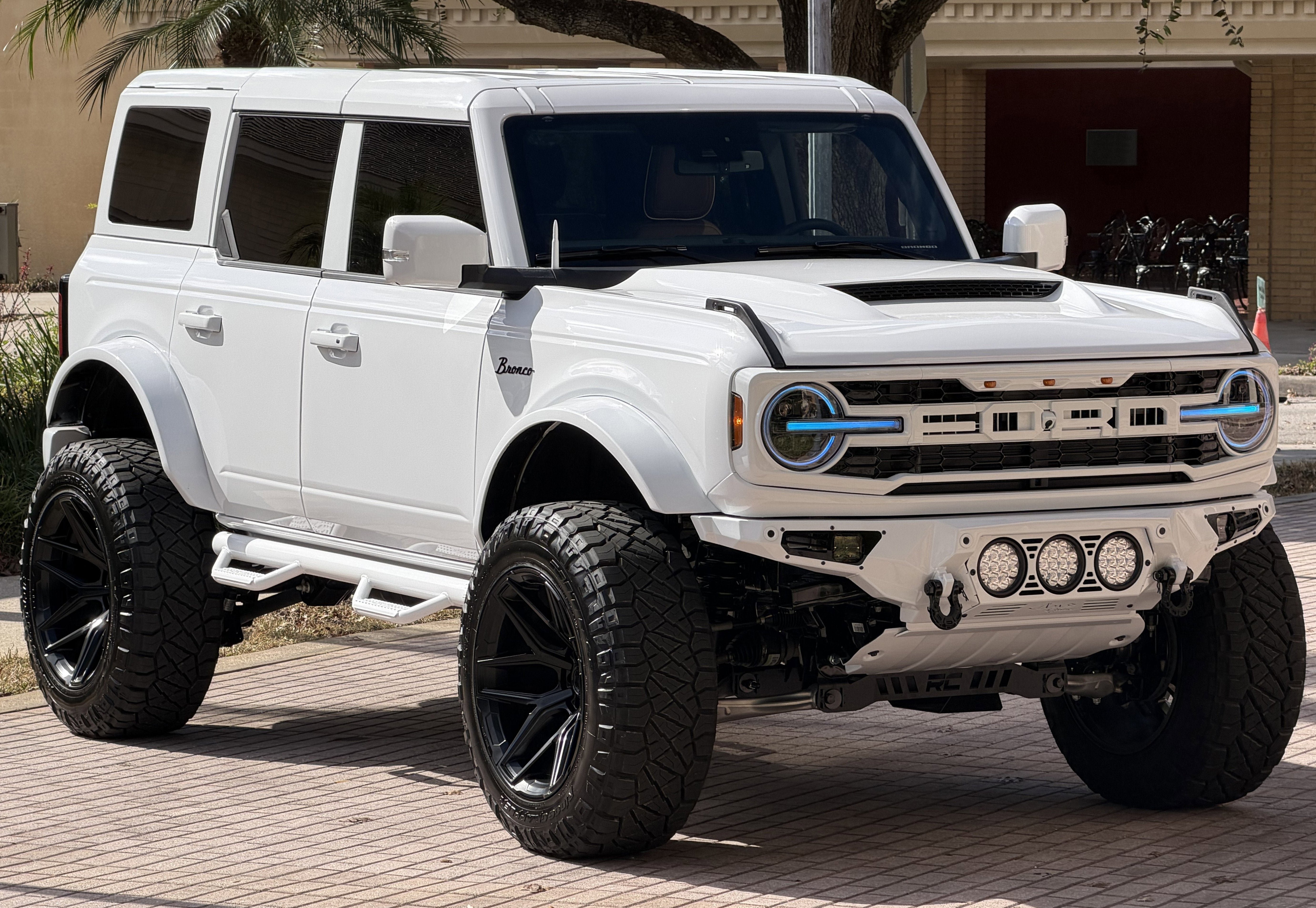 Used 2025 Ford Bronco Outer Banks AWD/4WD image 41