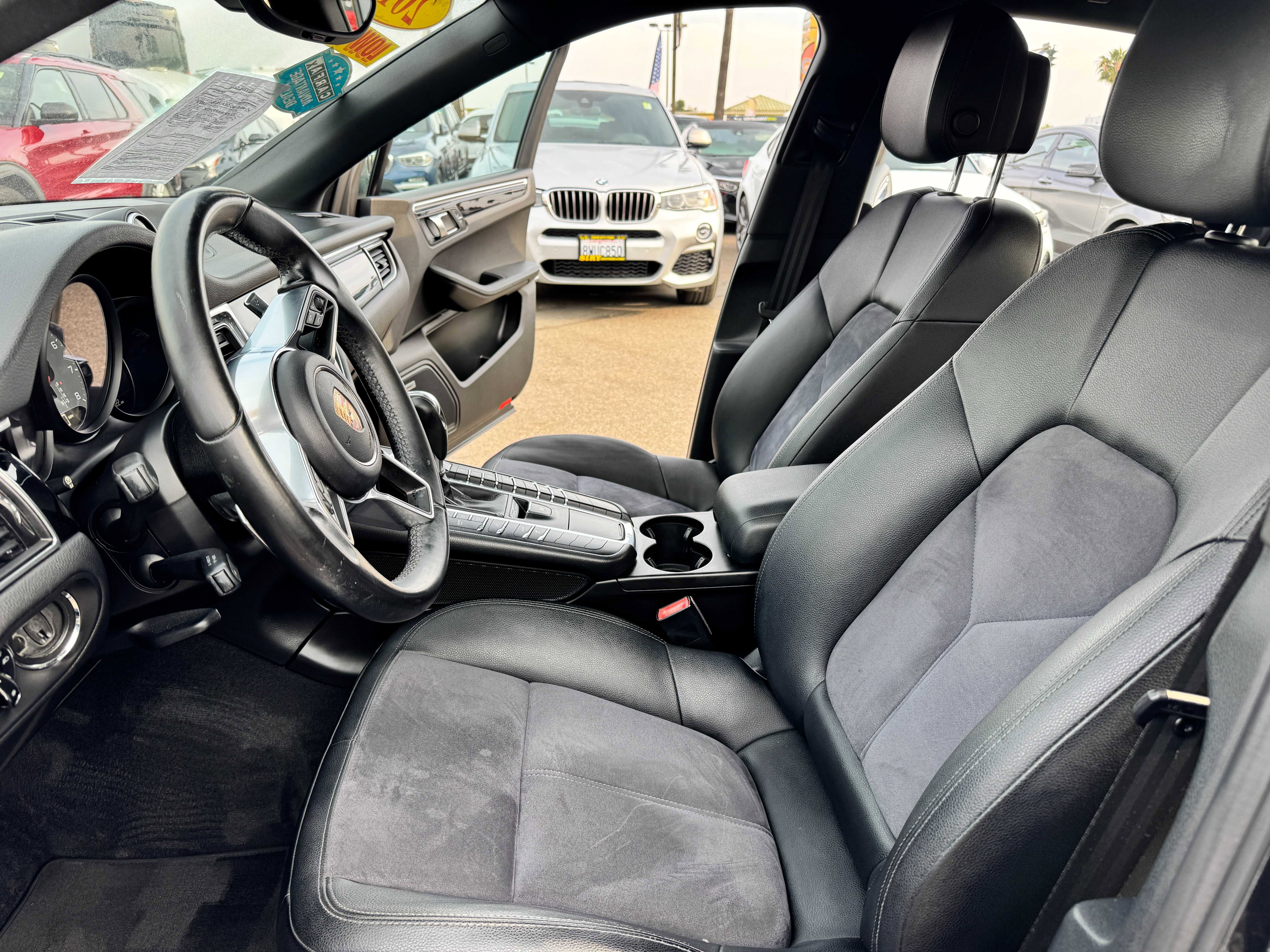 Used 2017 Porsche Macan S AWD/4WD image 12