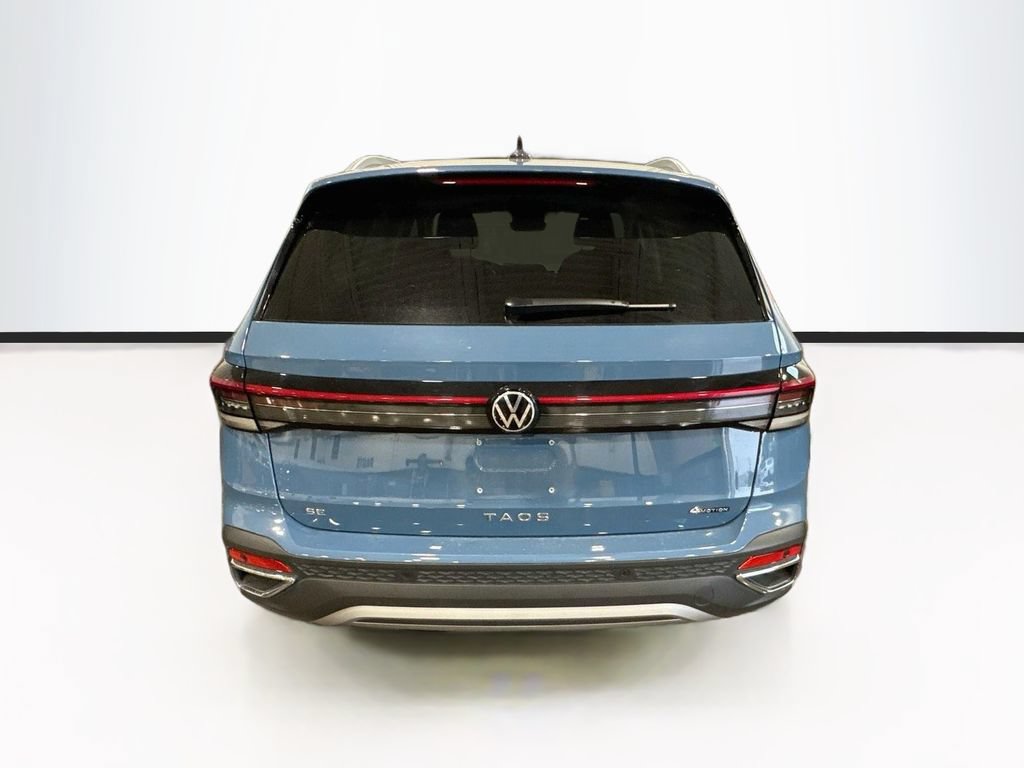 Used 2025 Volkswagen Taos SE AWD/4WD image 6