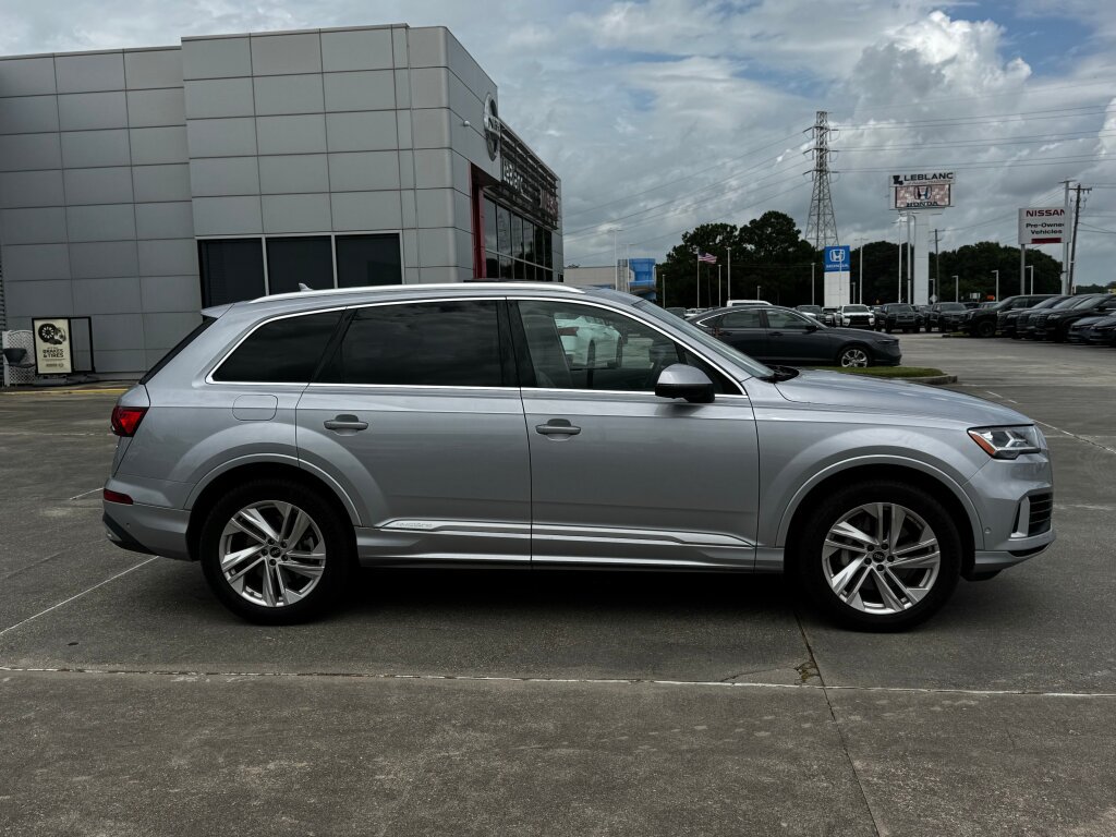 Used 2022 Audi Q7 3.0T Premium Plus AWD/4WD image 16