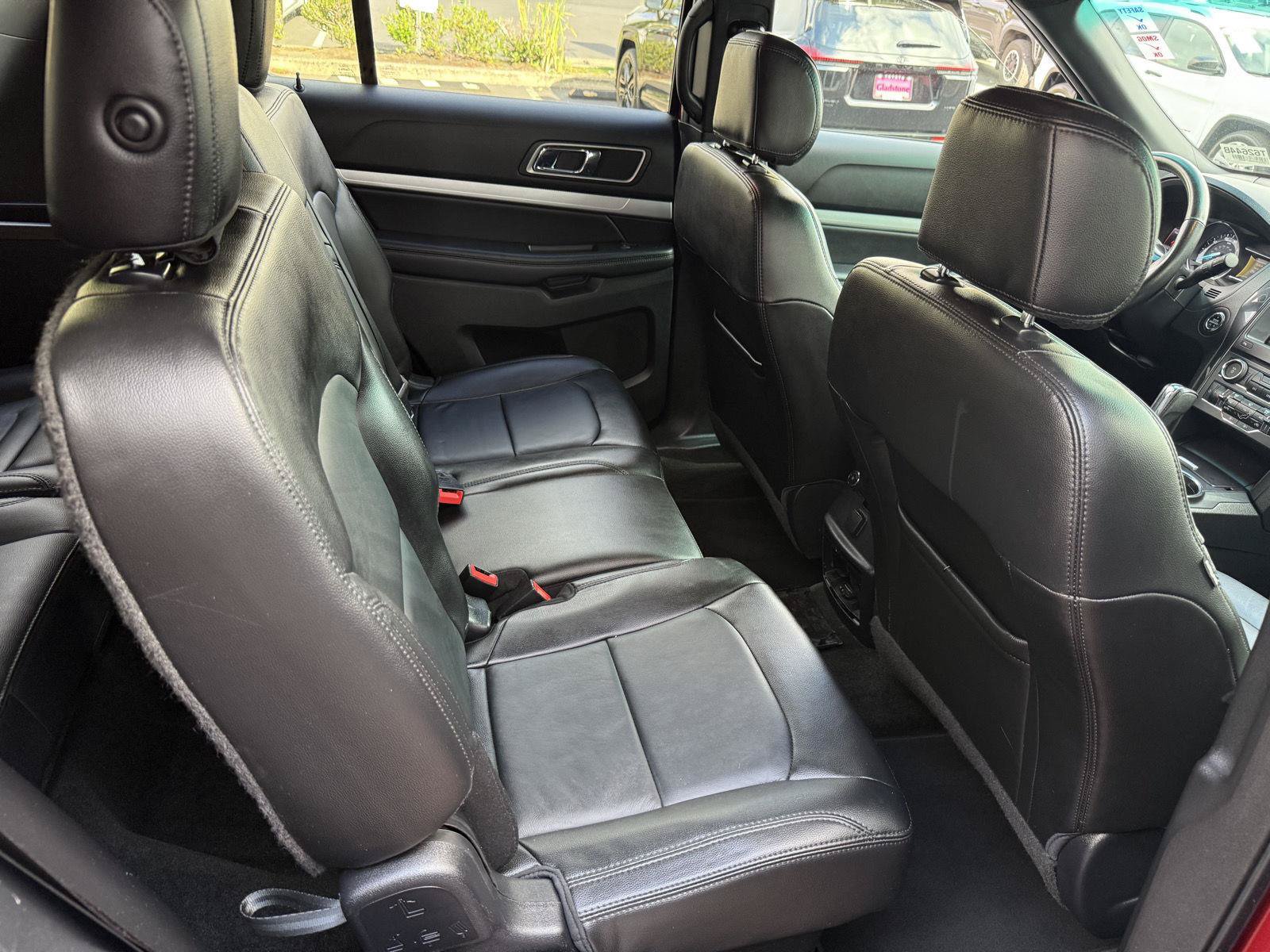 Used 2016 Ford Explorer XLT w/ Equipment Group 202A AWD/4WD image 21