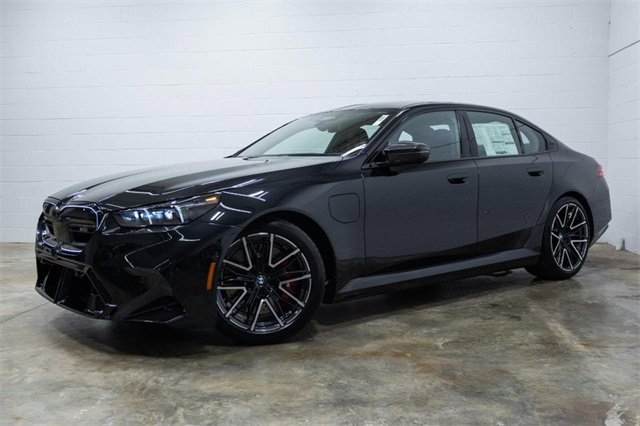 New 2026 BMW M5 image 11