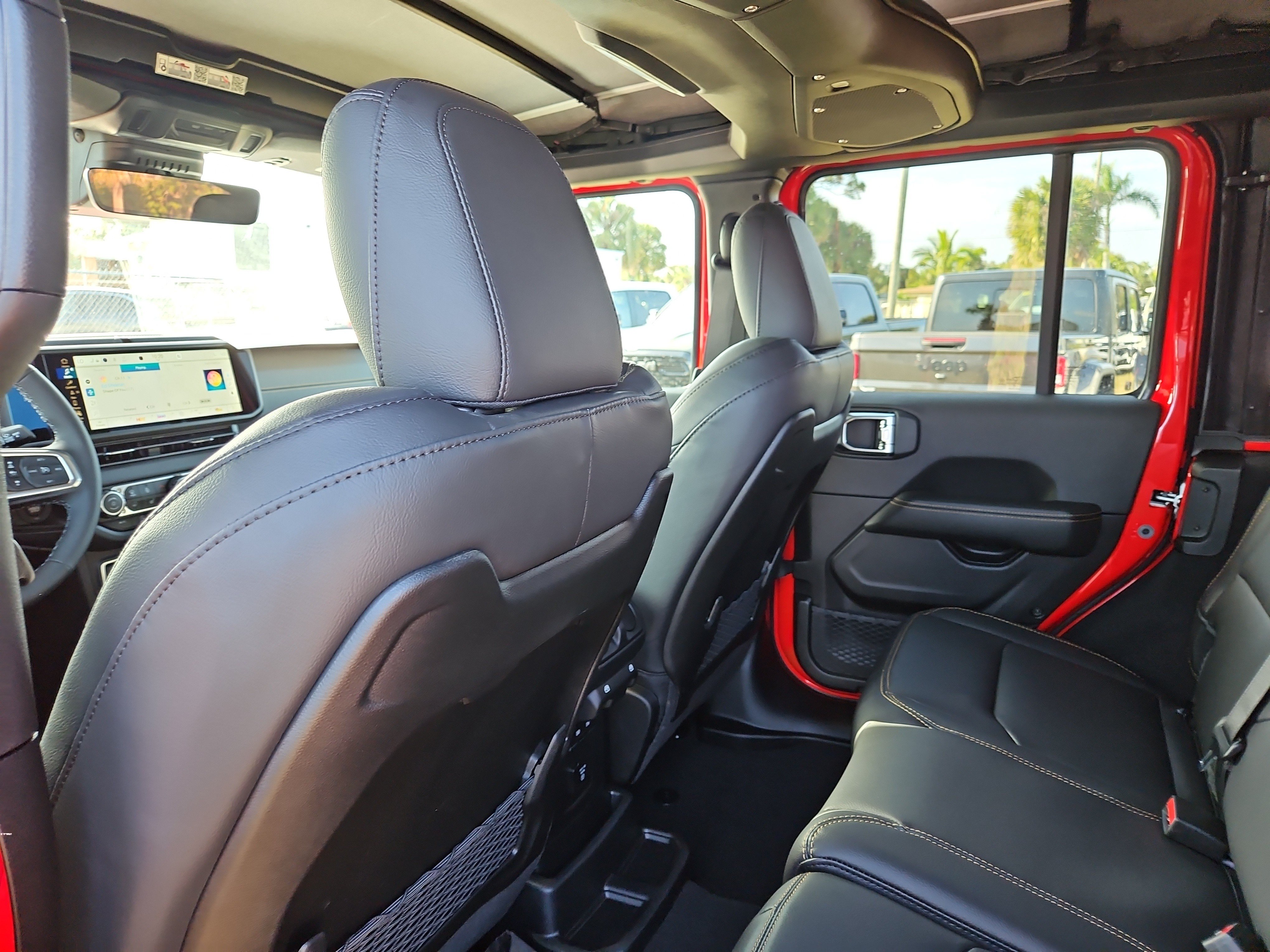 New 2026 Jeep Wrangler Unlimited Sahara AWD/4WD image 6