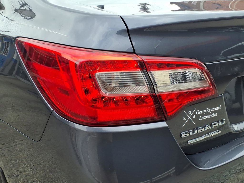 Used 2017 Subaru Legacy 3.6R Limited image 10