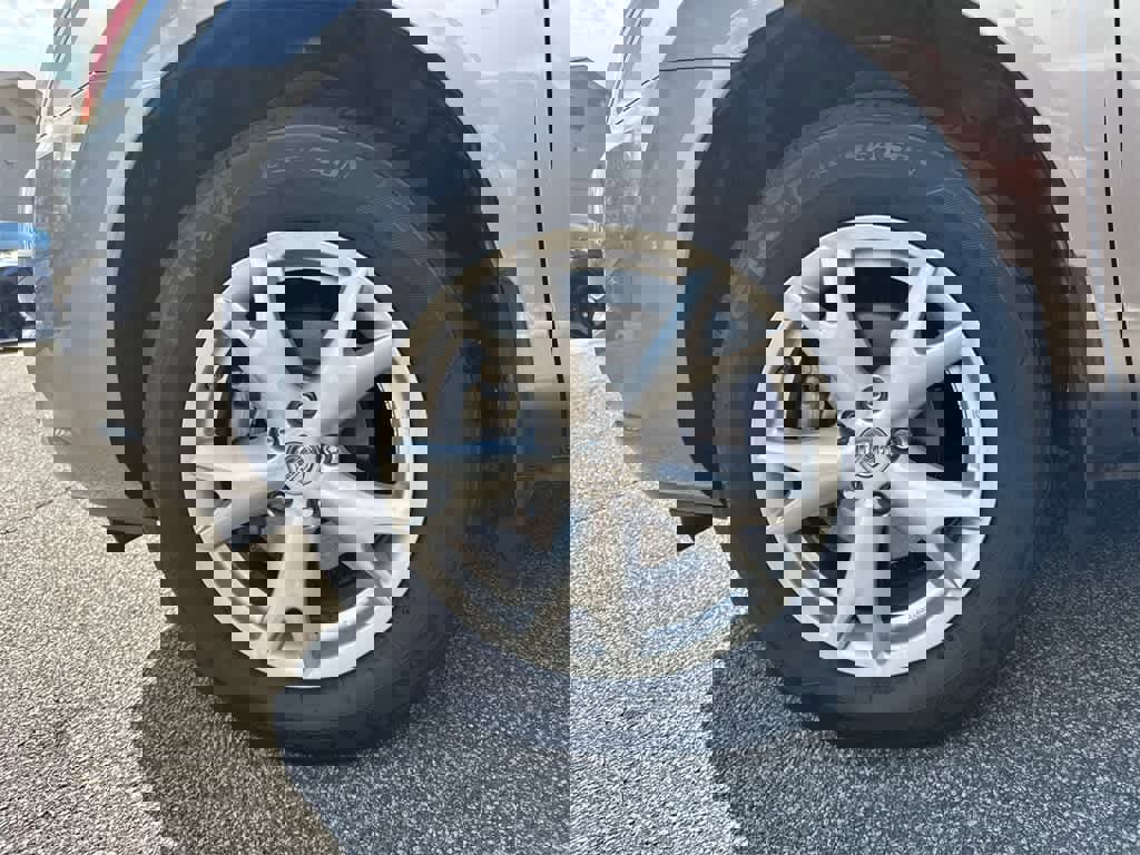 Used 2011 Nissan Rogue SV w/ Premium Pkg image 7