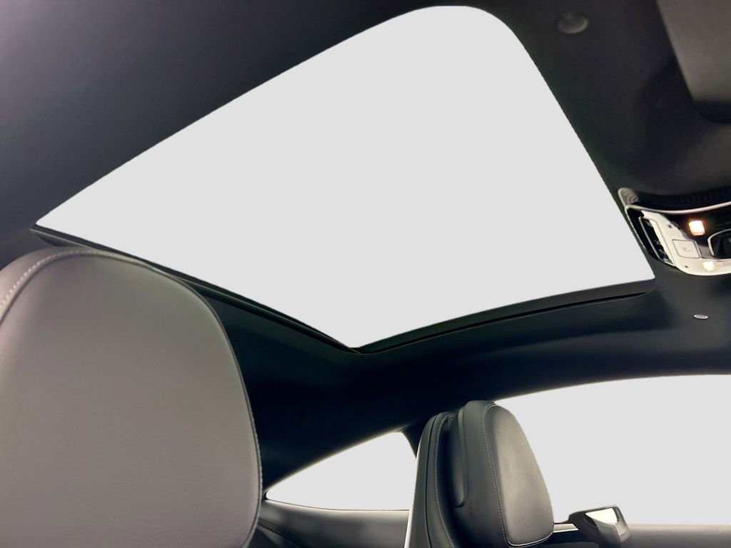 Certified 2026 Mercedes-Benz CLE 300 4MATIC Coupe image 17