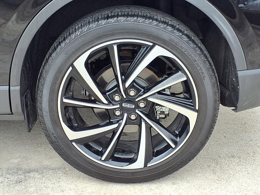 Certified 2024 Lincoln Corsair Reserve FWD image 25