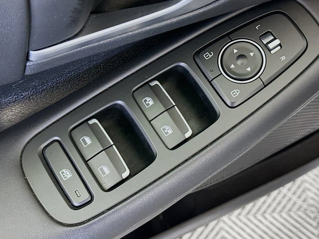 Used 2025 Hyundai Sonata SEL FWD image 19