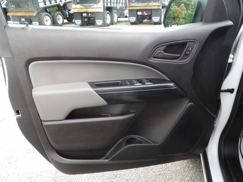 Used 2022 Chevrolet Colorado W/T w/ WT Convenience Package RWD image 14