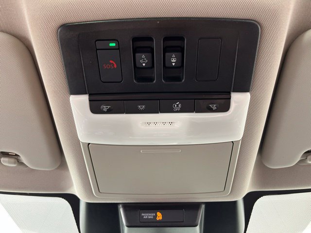 Used 2025 Nissan Rogue SV w/ SV Premium Package FWD image 35