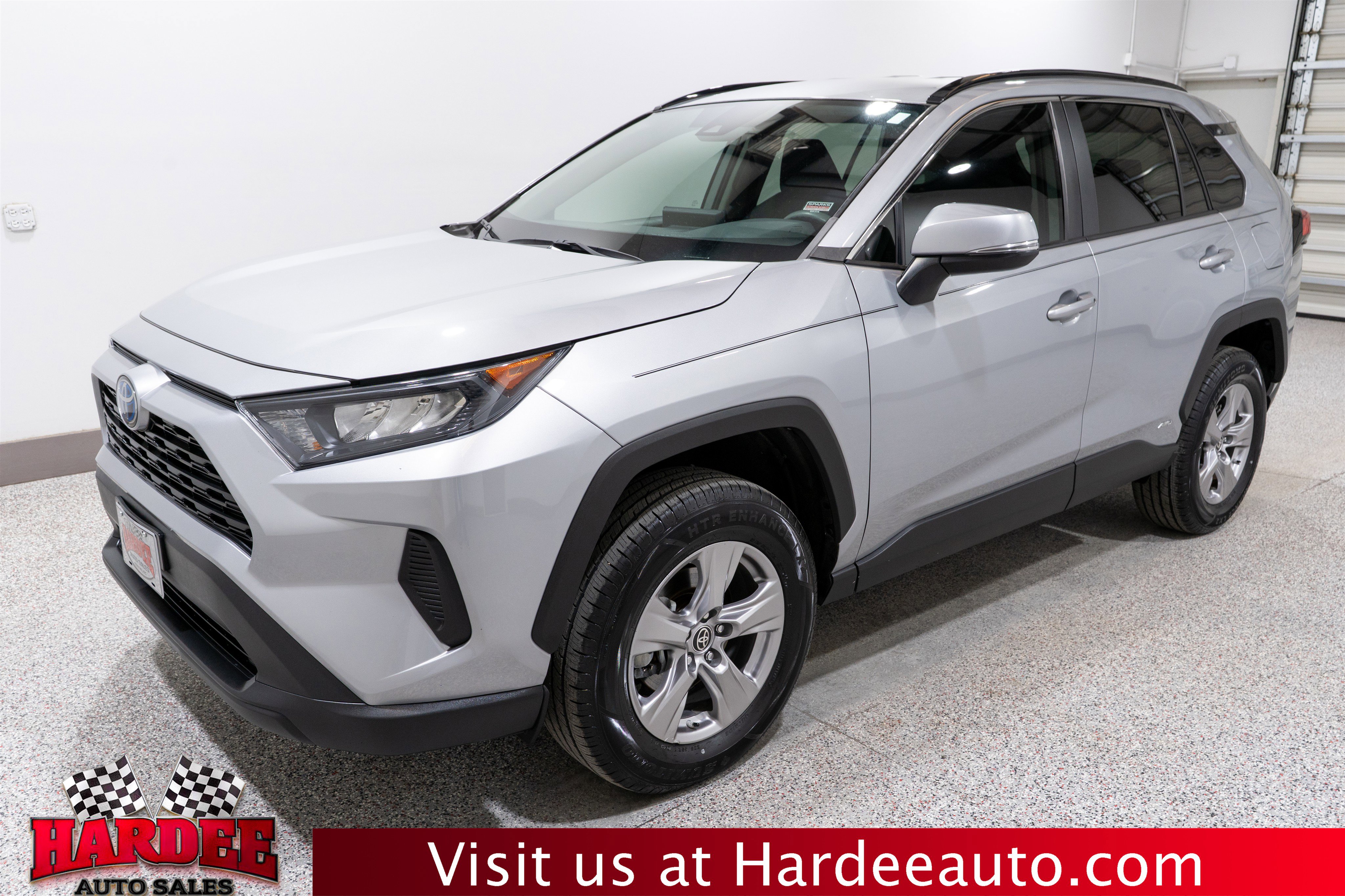Used 2022 Toyota RAV4 LE video 2