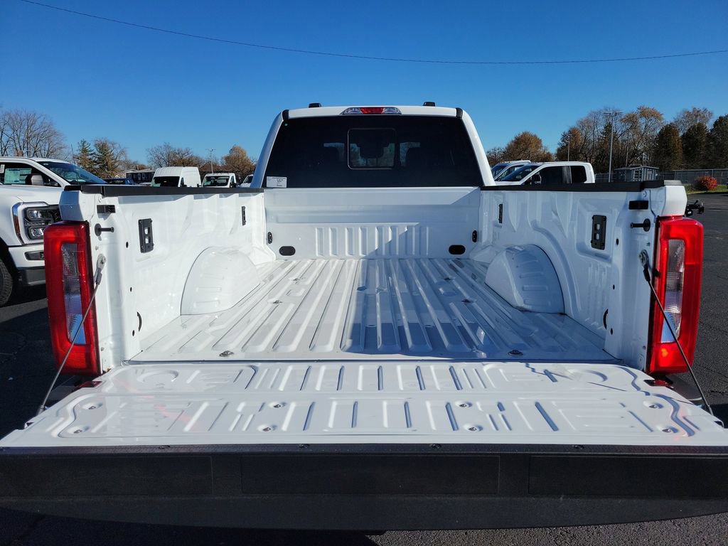 New 2026 Ford F250 XL w/ FX4 Off-Road Package image 13