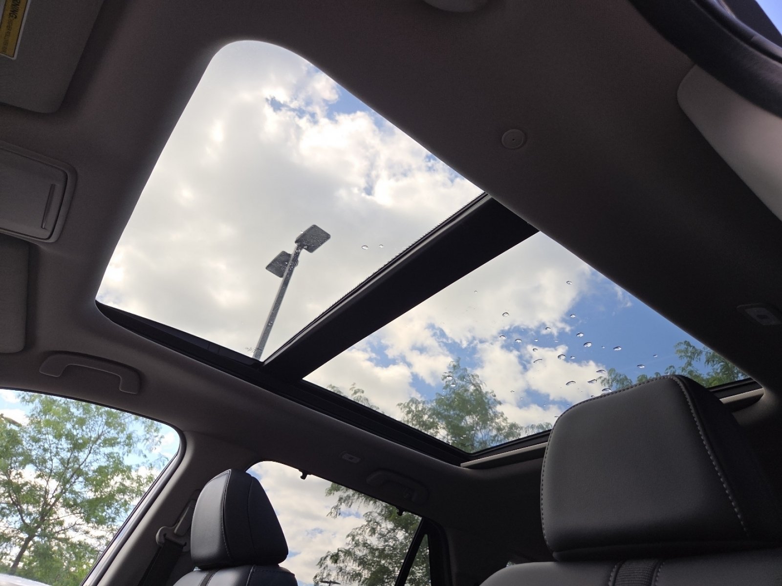 Certified 2024 Honda Pilot Touring image 4