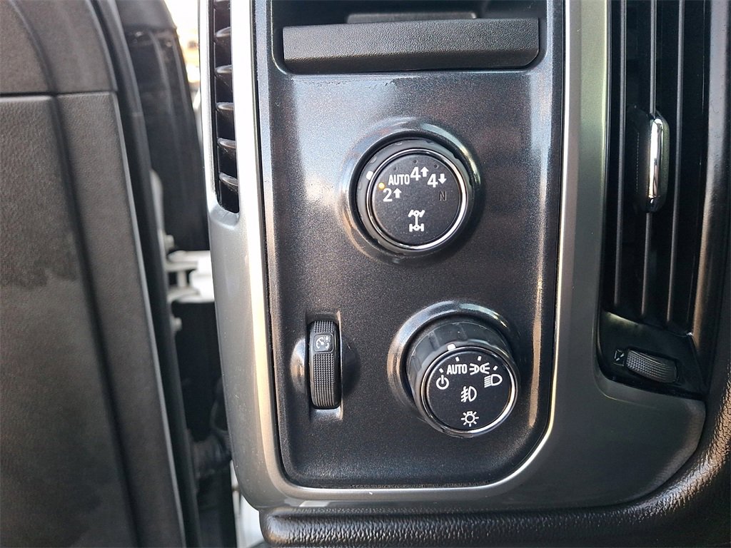 Used 2018 Chevrolet Silverado 1500 LT w/ All Star Edition image 26