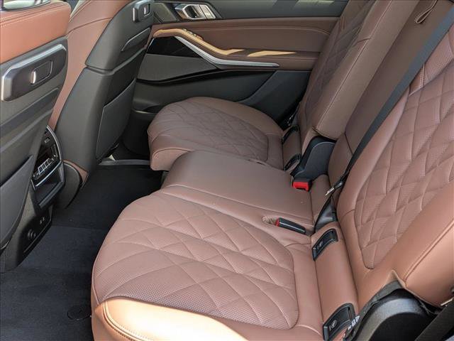 New 2027 BMW X7 xDrive40i w/ M Sport Package AWD/4WD image 17