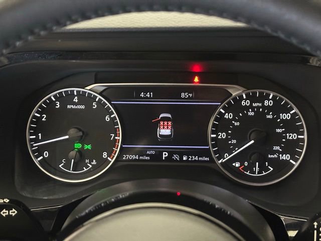 Used 2023 Nissan Pathfinder SL AWD/4WD image 26