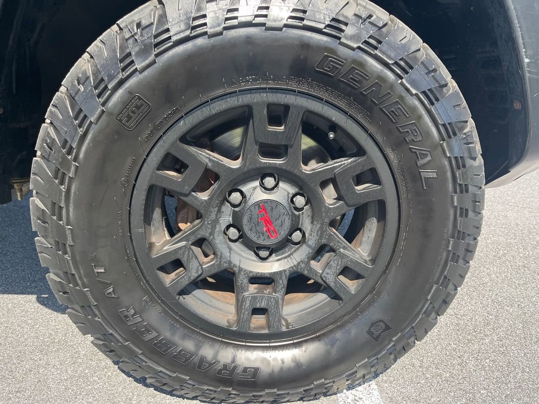 Used 2016 Toyota 4Runner SR5 Premium image 8