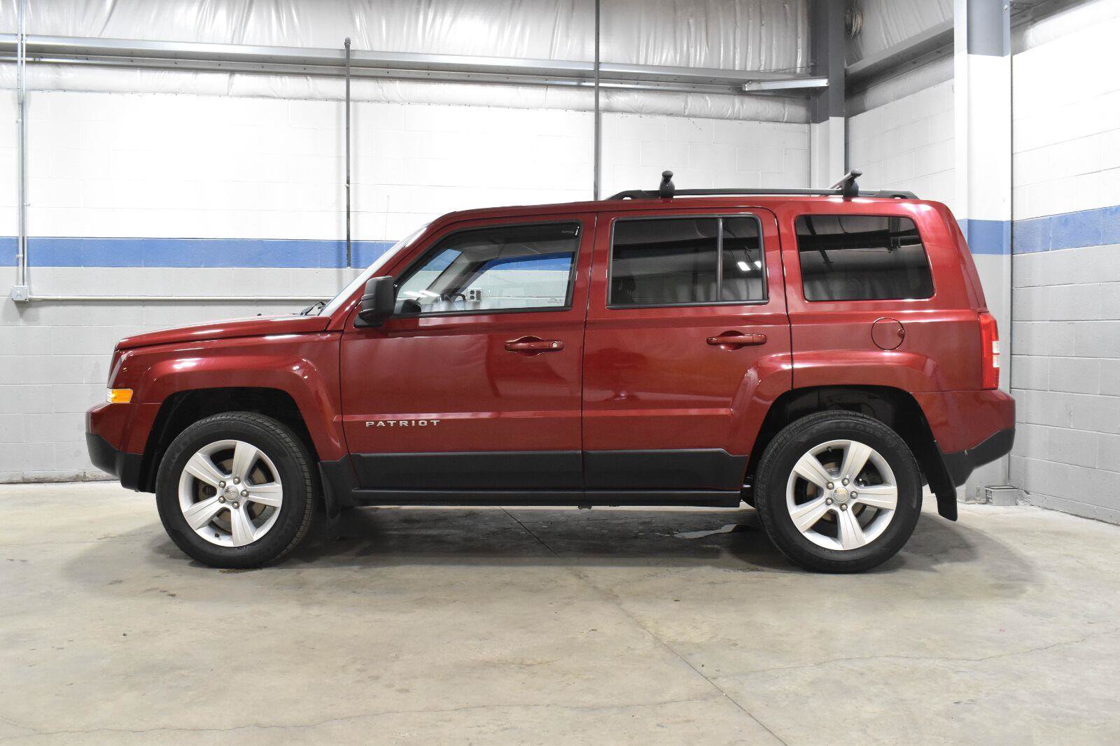 Used 2016 Jeep Patriot Latitude AWD/4WD image 20