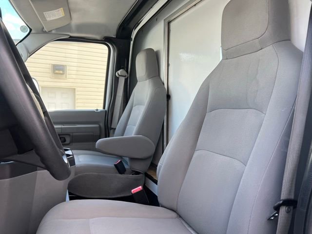 Used 2023 Ford E-450 and Econoline 450 Super Duty w/ Power Windows & Locks Group image 19