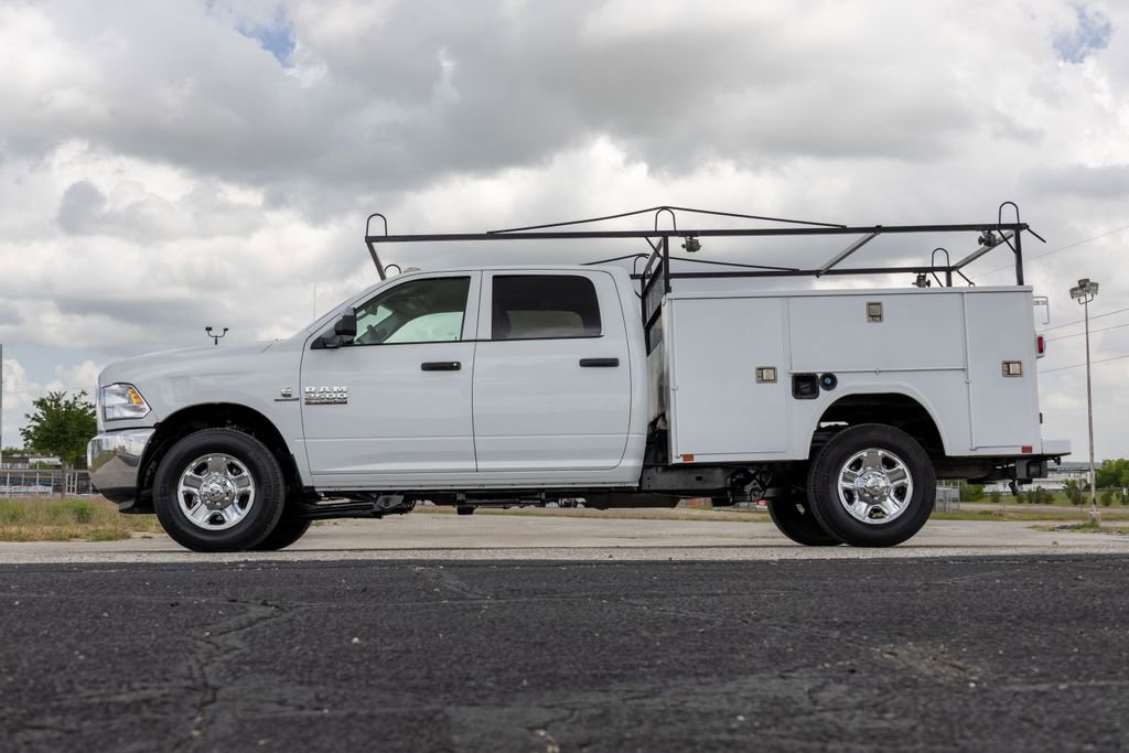 Used 2018 RAM 2500 Tradesman w/ Chrome Appearance Group RWD image 4