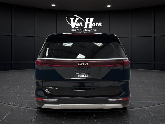 Used 2024 Kia Carnival LX FWD image 6