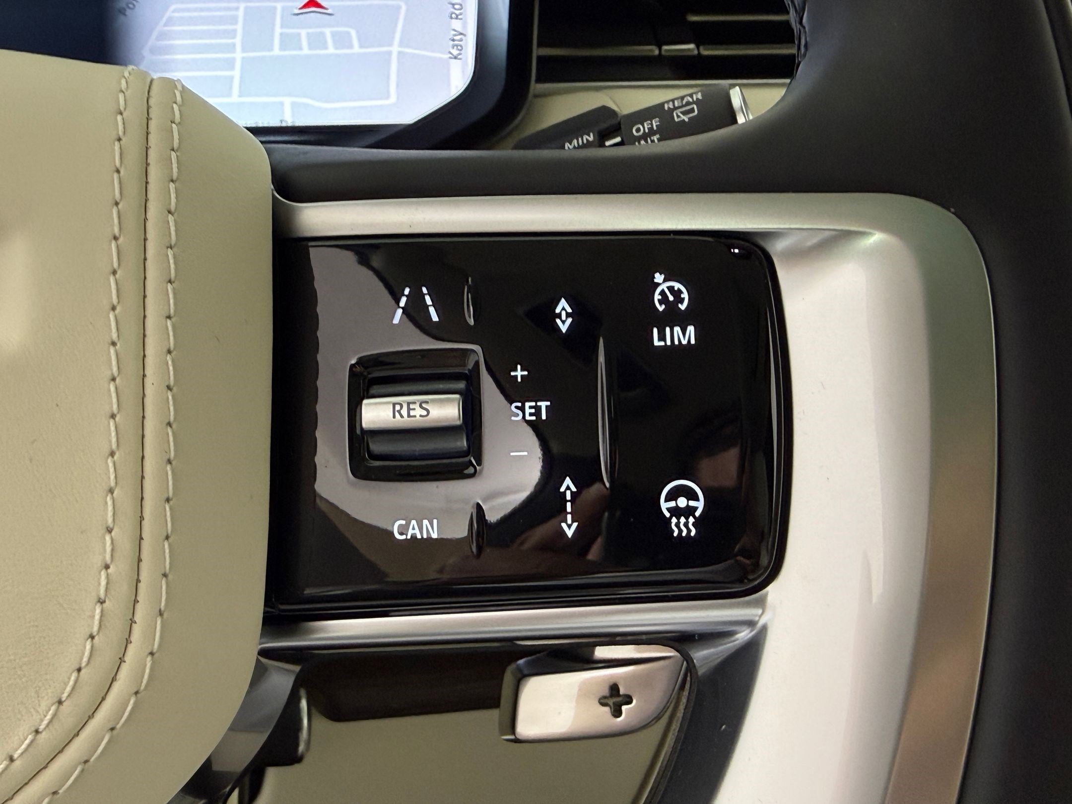 New 2026 Land Rover Range Rover SE AWD/4WD image 18