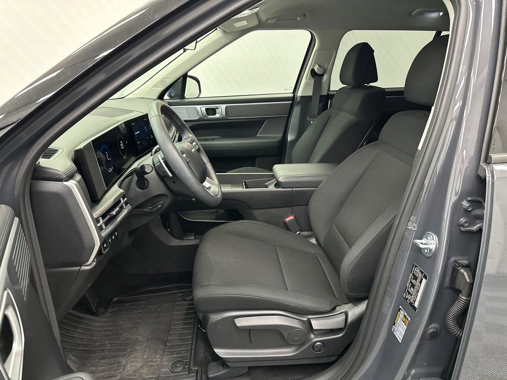 Used 2026 Hyundai Santa Fe SE image 9