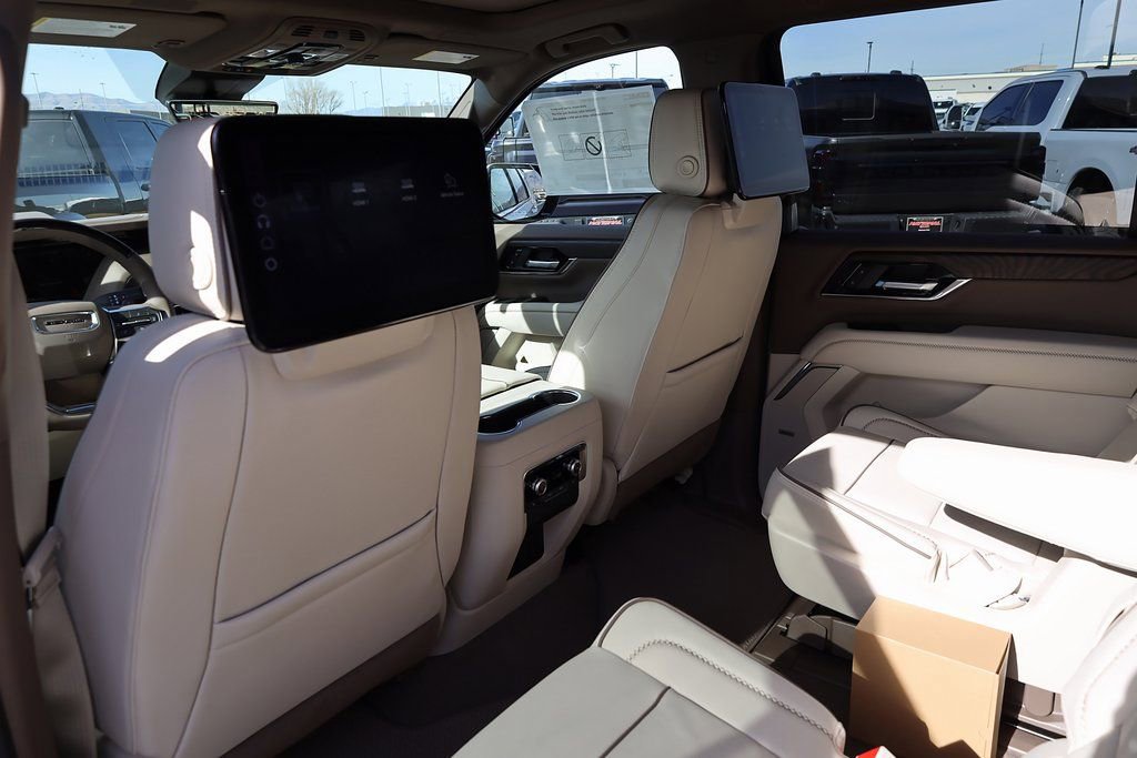 New 2026 GMC Yukon XL Denali w/ Advanced Technology Package image 18