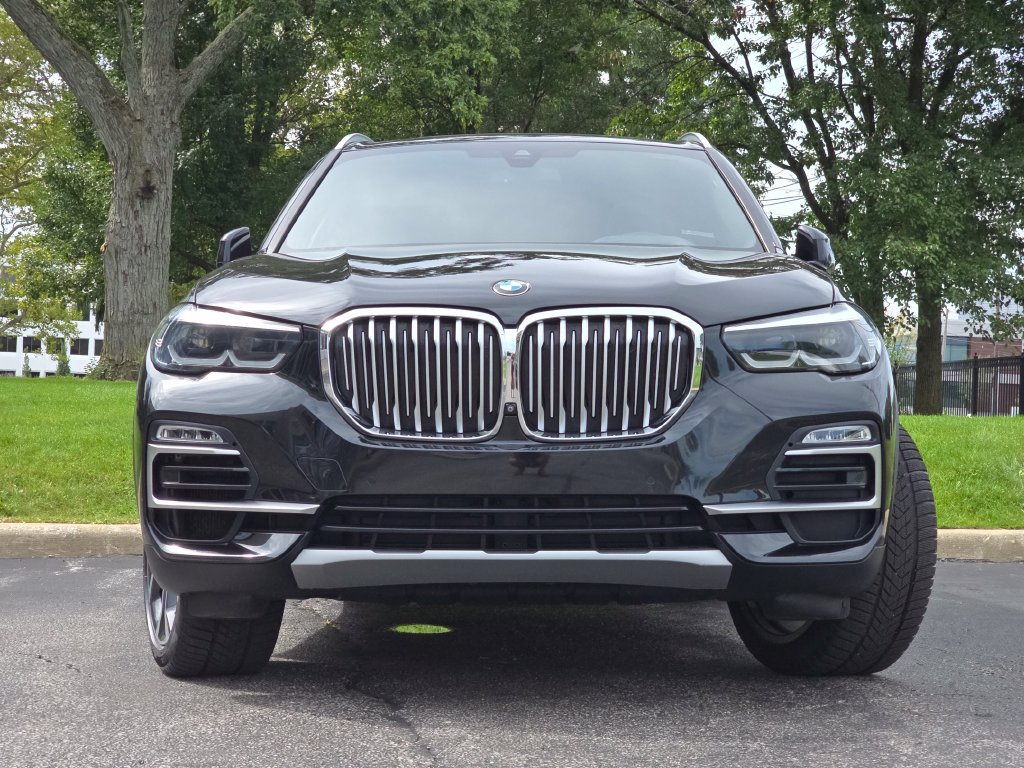 Used 2021 BMW X5 xDrive40i w/ Premium Package AWD/4WD image 2