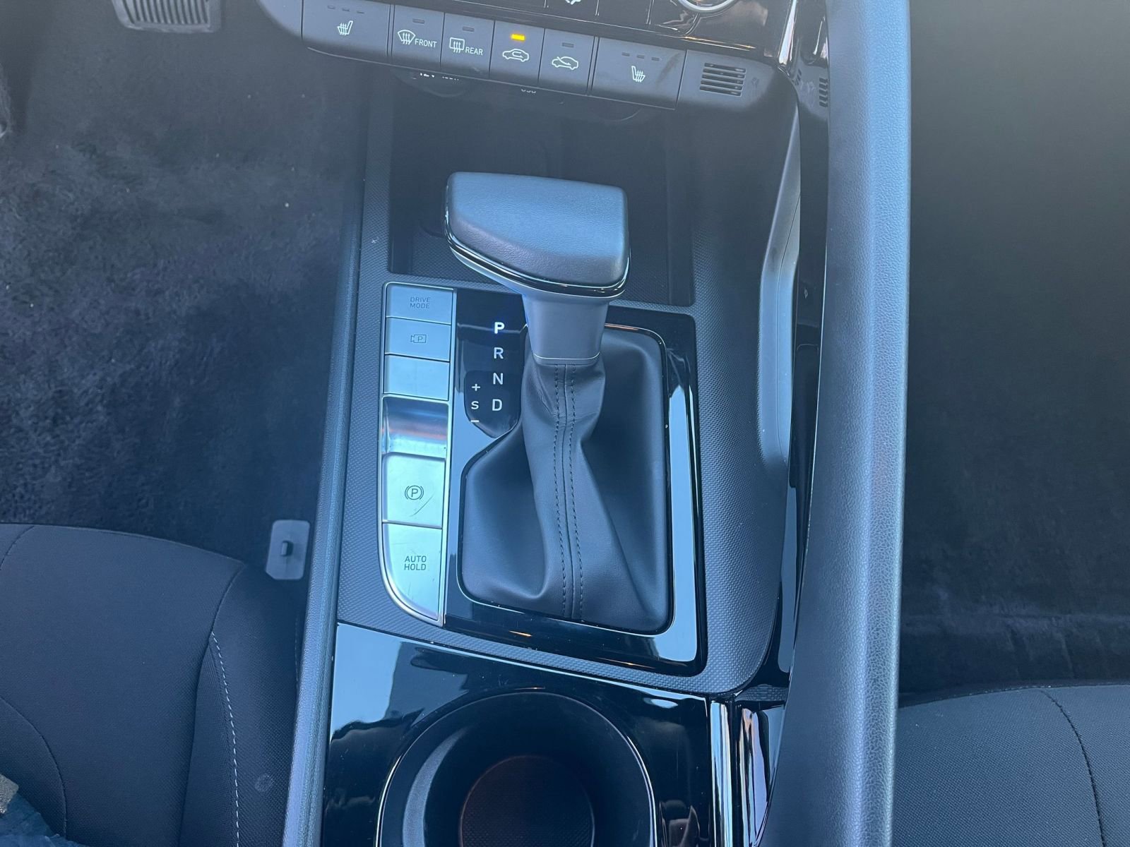 Used 2025 Hyundai Elantra SEL image 42