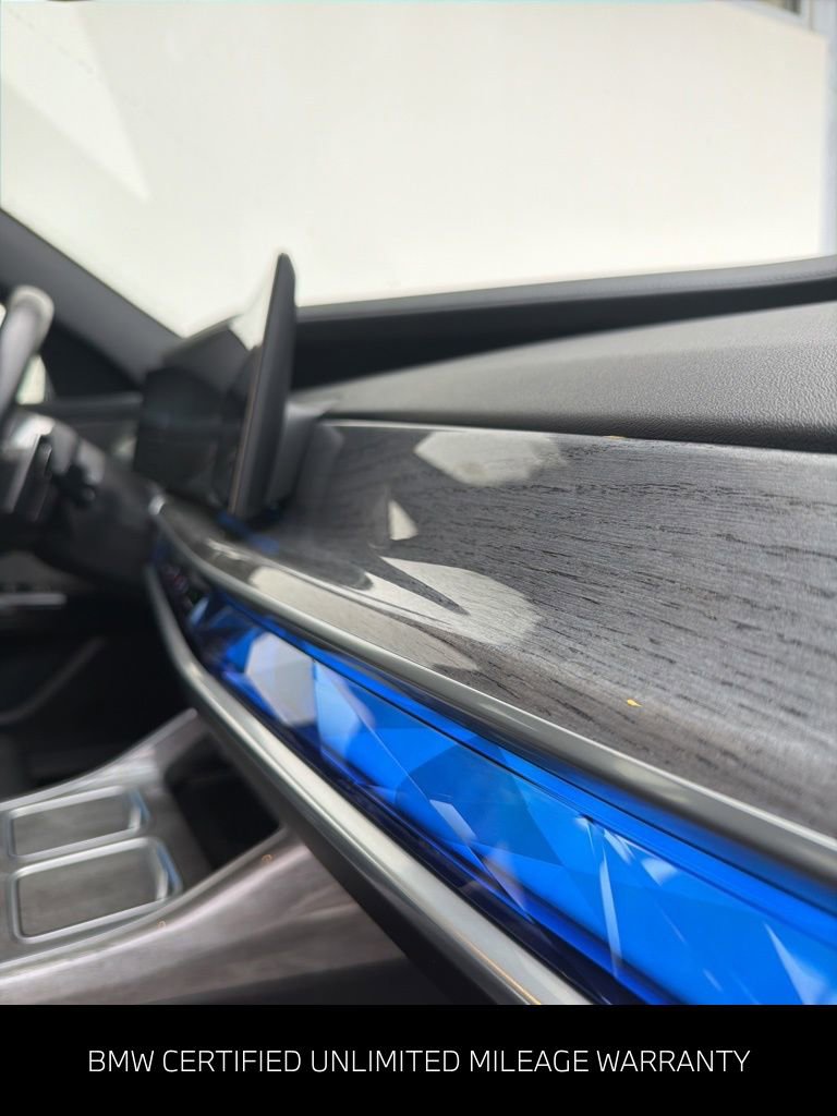 Certified 2024 BMW 760i xDrive w/ Executive Package image 37