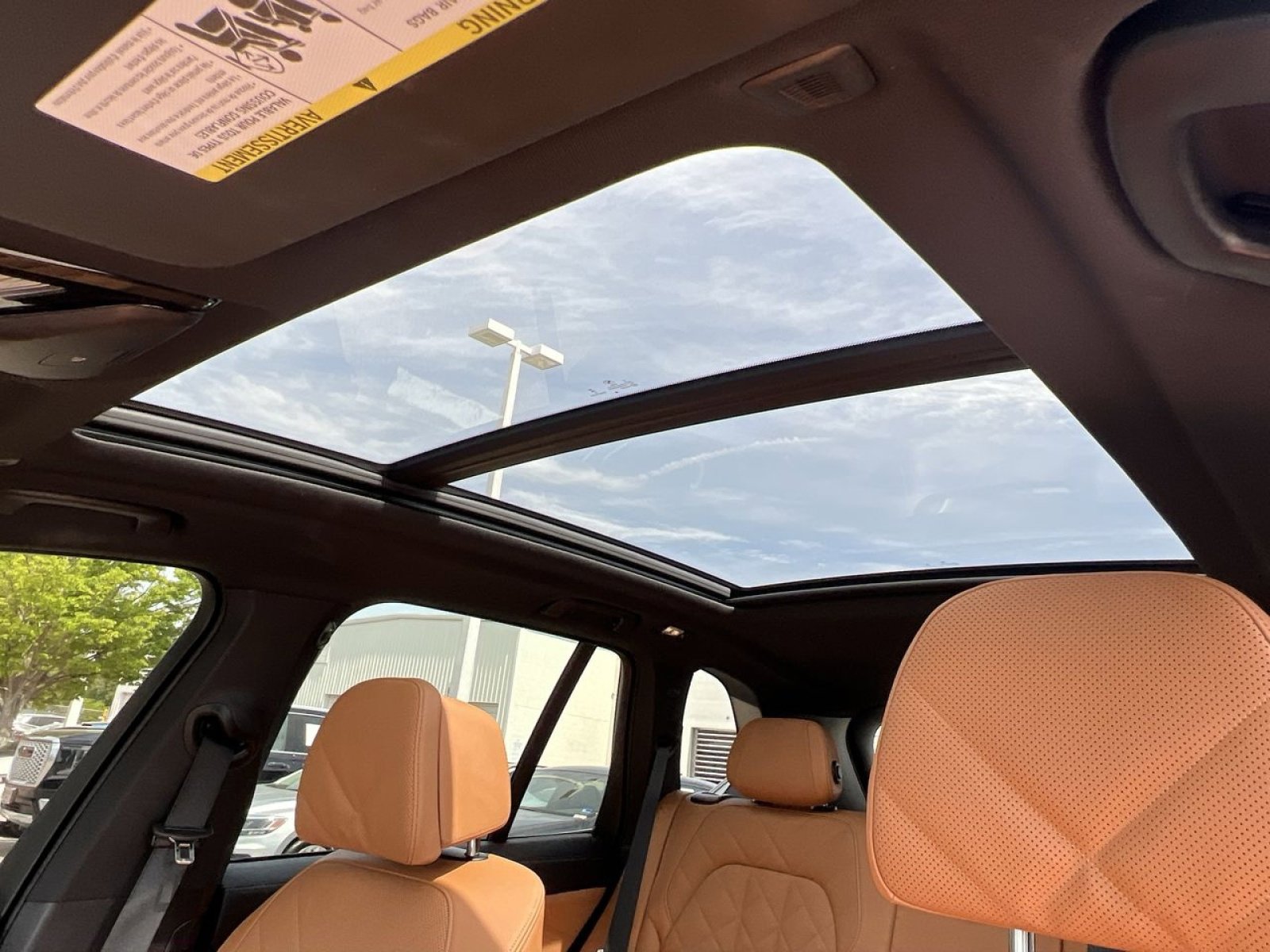 Used 2024 BMW X5 xDrive40i w/ M Sport Package image 25