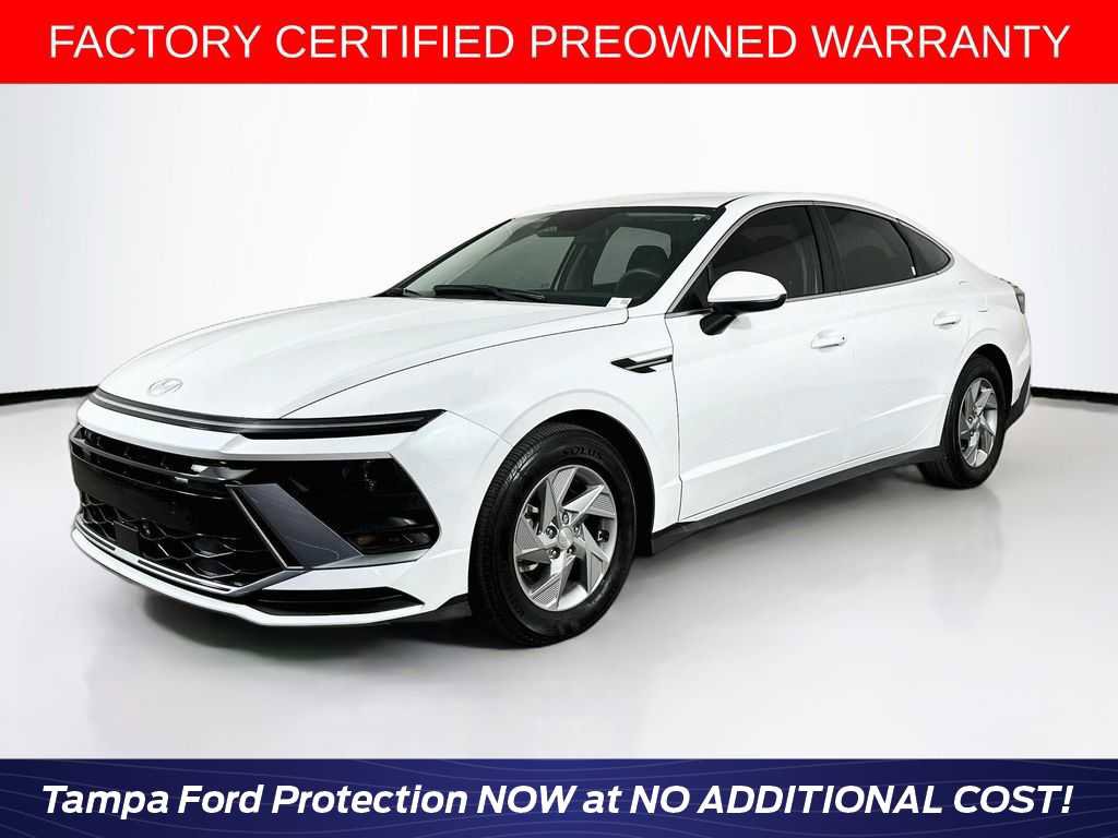 Used 2025 Hyundai Sonata SE image 1