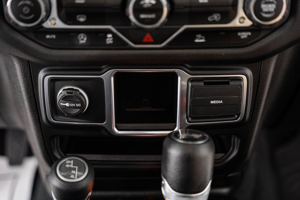 Used 2024 Jeep Wrangler Sport image 35