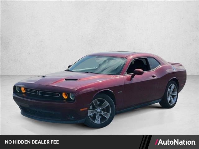 Used 2018 Dodge Challenger R/T RWD image 1