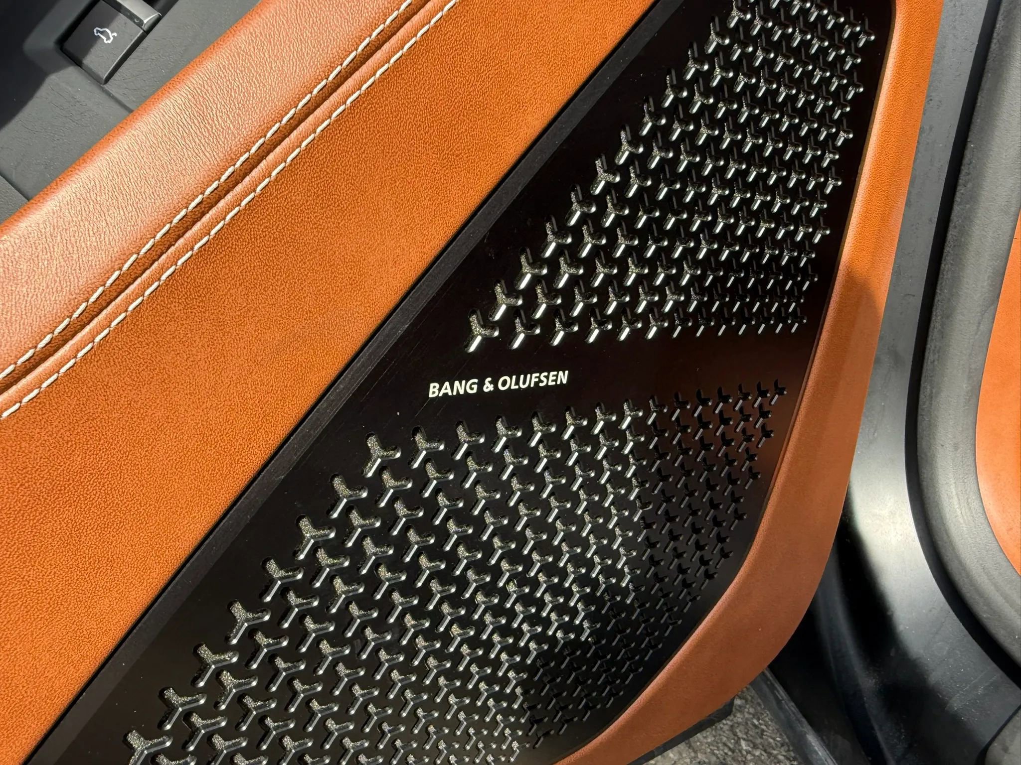 Used 2023 Lamborghini Urus S AWD/4WD image 33
