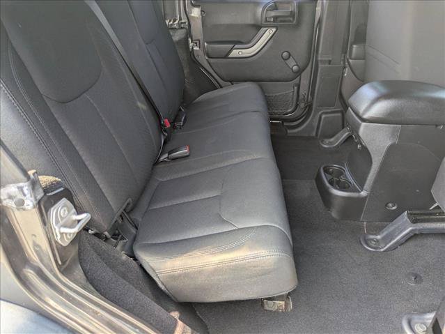 Used 2016 Jeep Wrangler Unlimited Sport w/ Connectivity Group AWD/4WD image 17