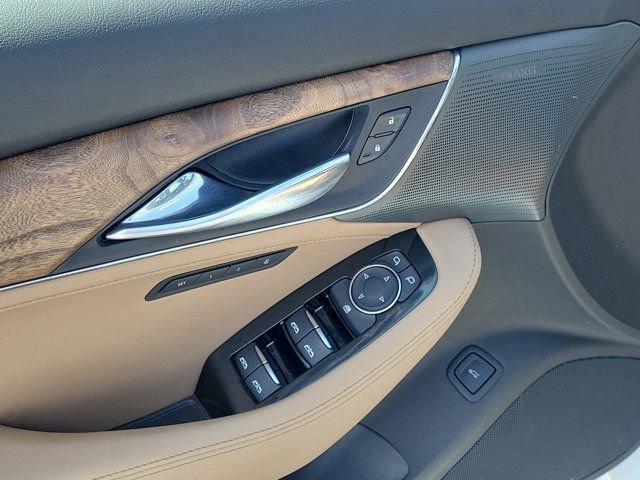 Used 2025 Cadillac CT5 Premium Luxury RWD image 18