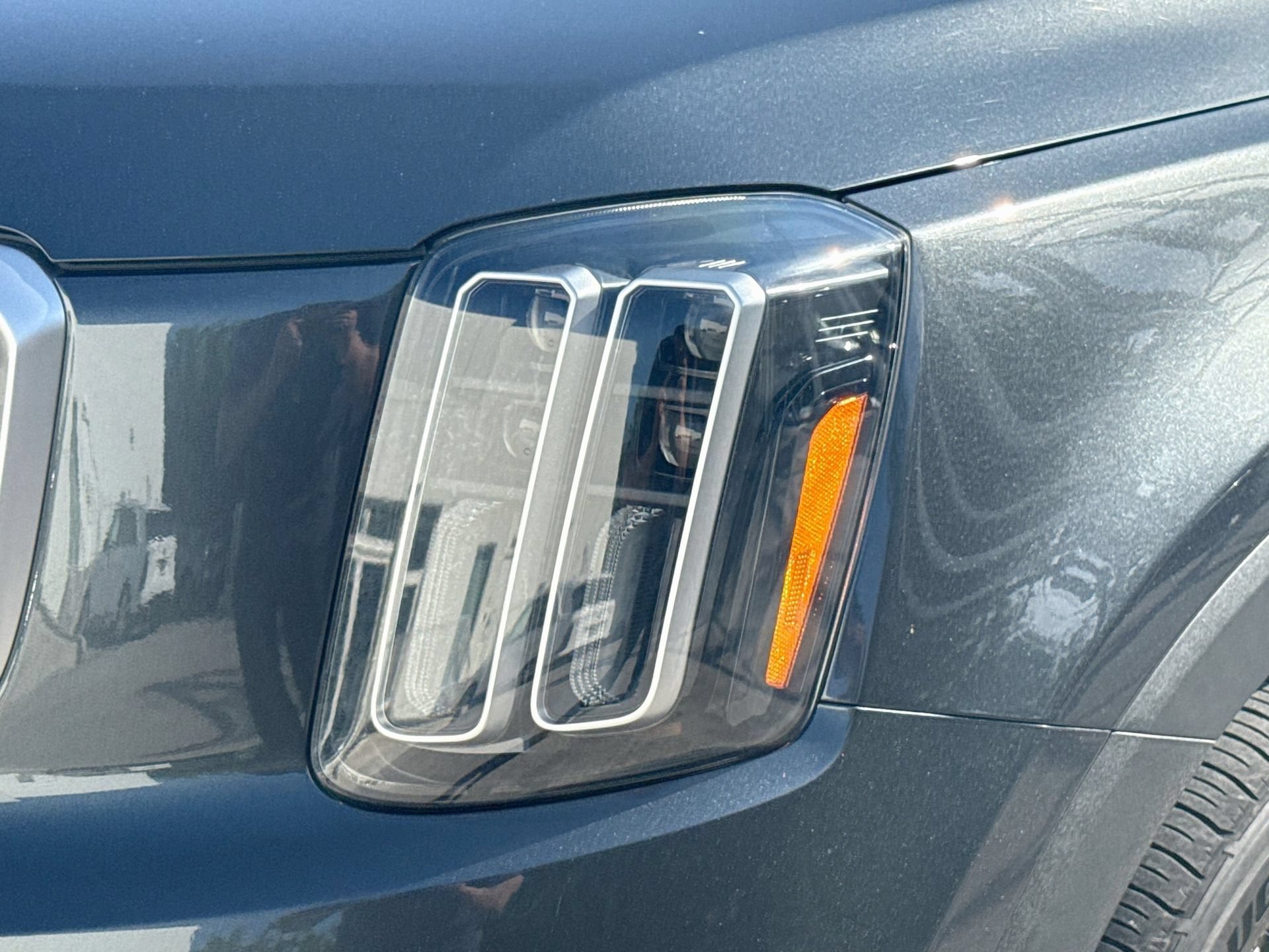 Used 2024 Kia Telluride S w/ S Sunroof Package FWD image 9